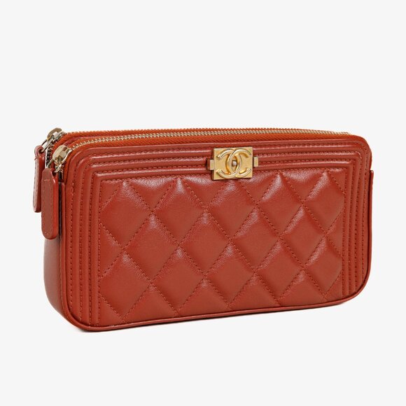 Chanel Red Grained Calfskin GHW Quilted Small Boy Clutch With Chain - Picture 1 of 13